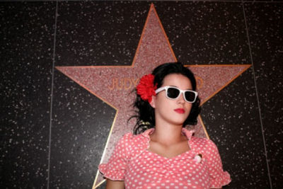 Le blog de Peio (c) Billet #1109 - Katy Perry - I kissed a girl (Jason Nevins remix)